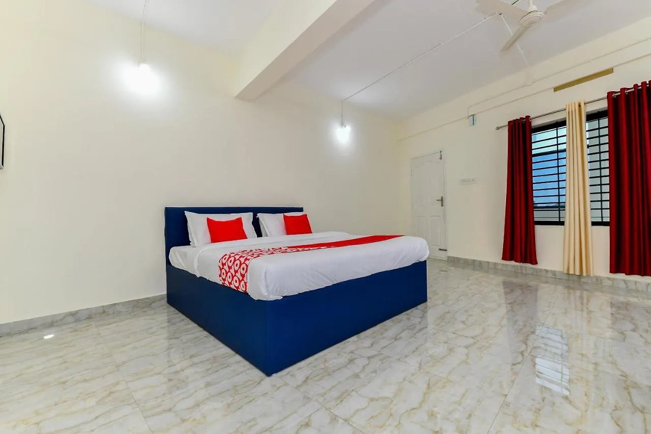Hotel Oyo 26488 Athani Residency Nedumbassery