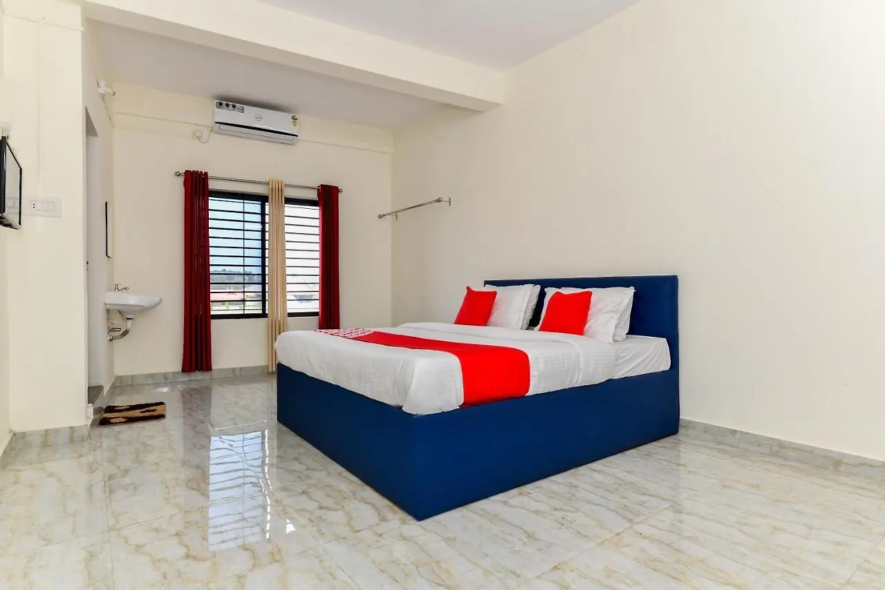 *** Hotel Oyo 26488 Athani Residency Nedumbassery India